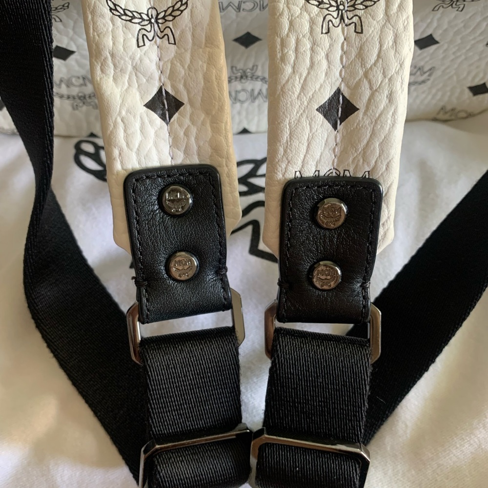 Authentic MCM backpack (Medium) - Picture 10 of 14